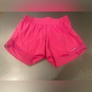 Lululemon Hotty Hot Short High-Rise Long 4" Women Size 6 Sonic Pink
